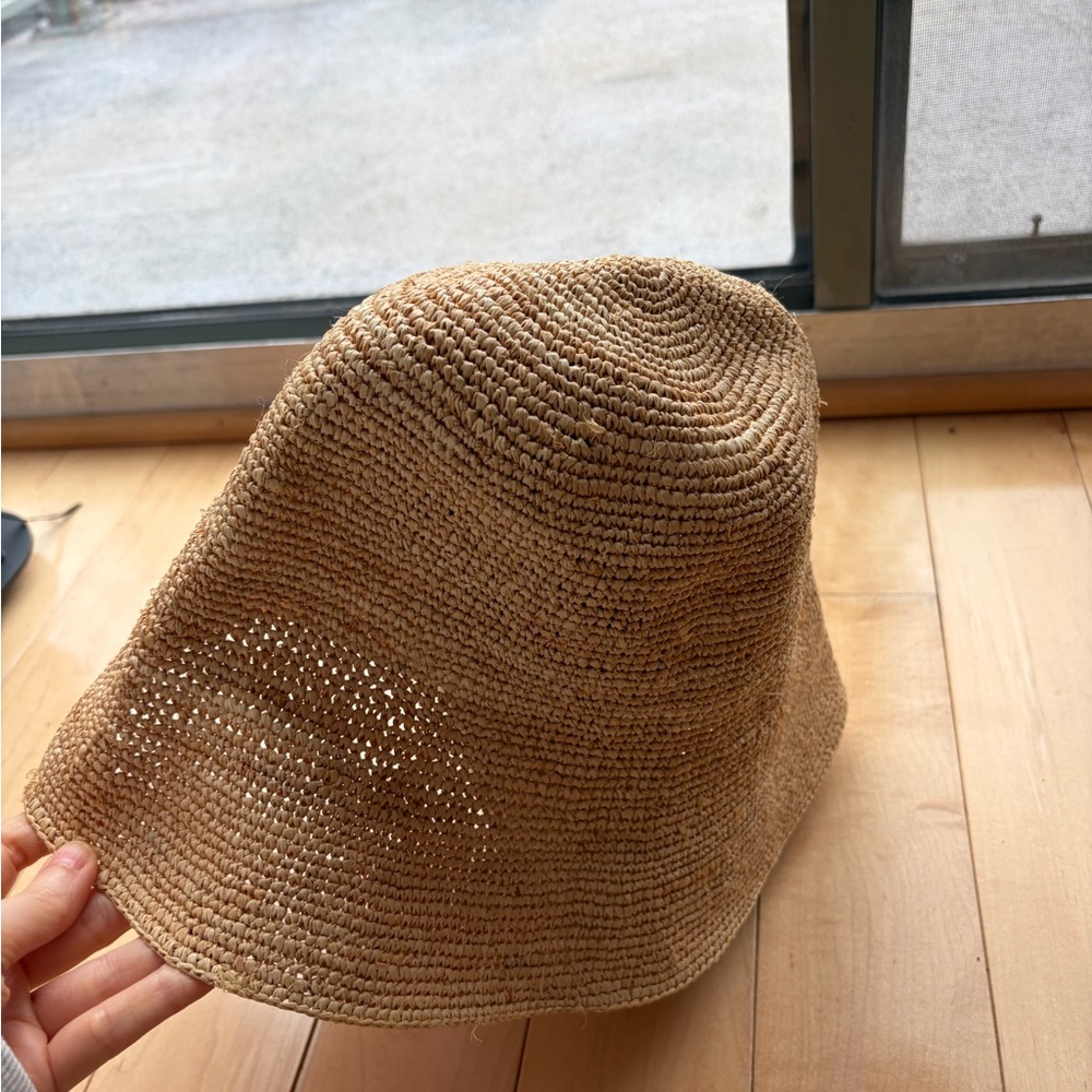 & Other Stories natural tan woven straw sun hat - Picture 5 of 7
